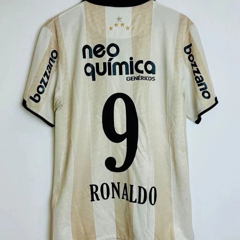 Retro 2010 Fan Shirt