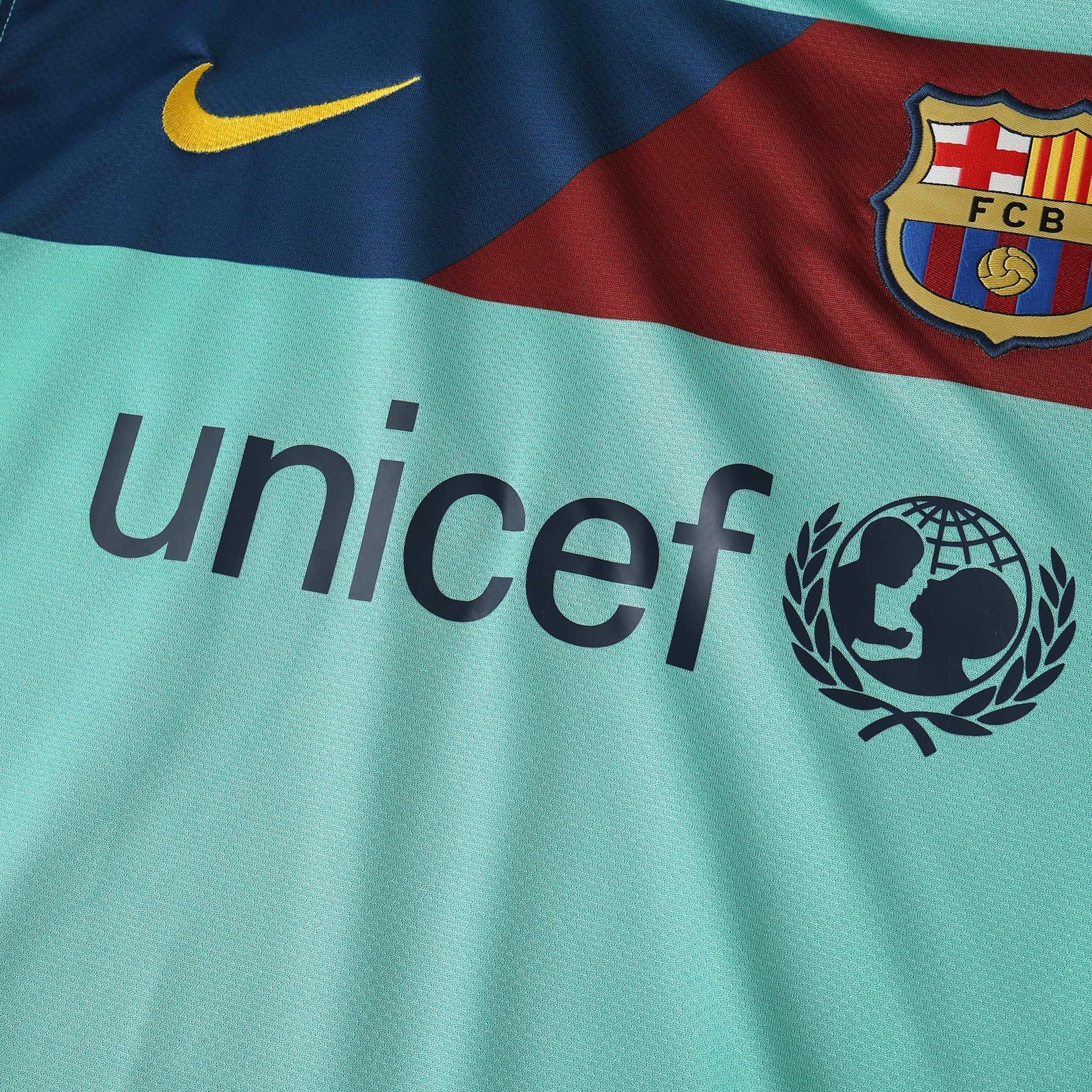 Retro Away 2010/11 Shirt