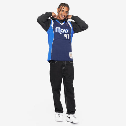 2011 Dirk Nowitzki Swingman Jersey