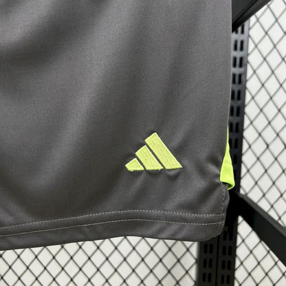 Goalkeeper 2 25/26 Kids Shirt Kit