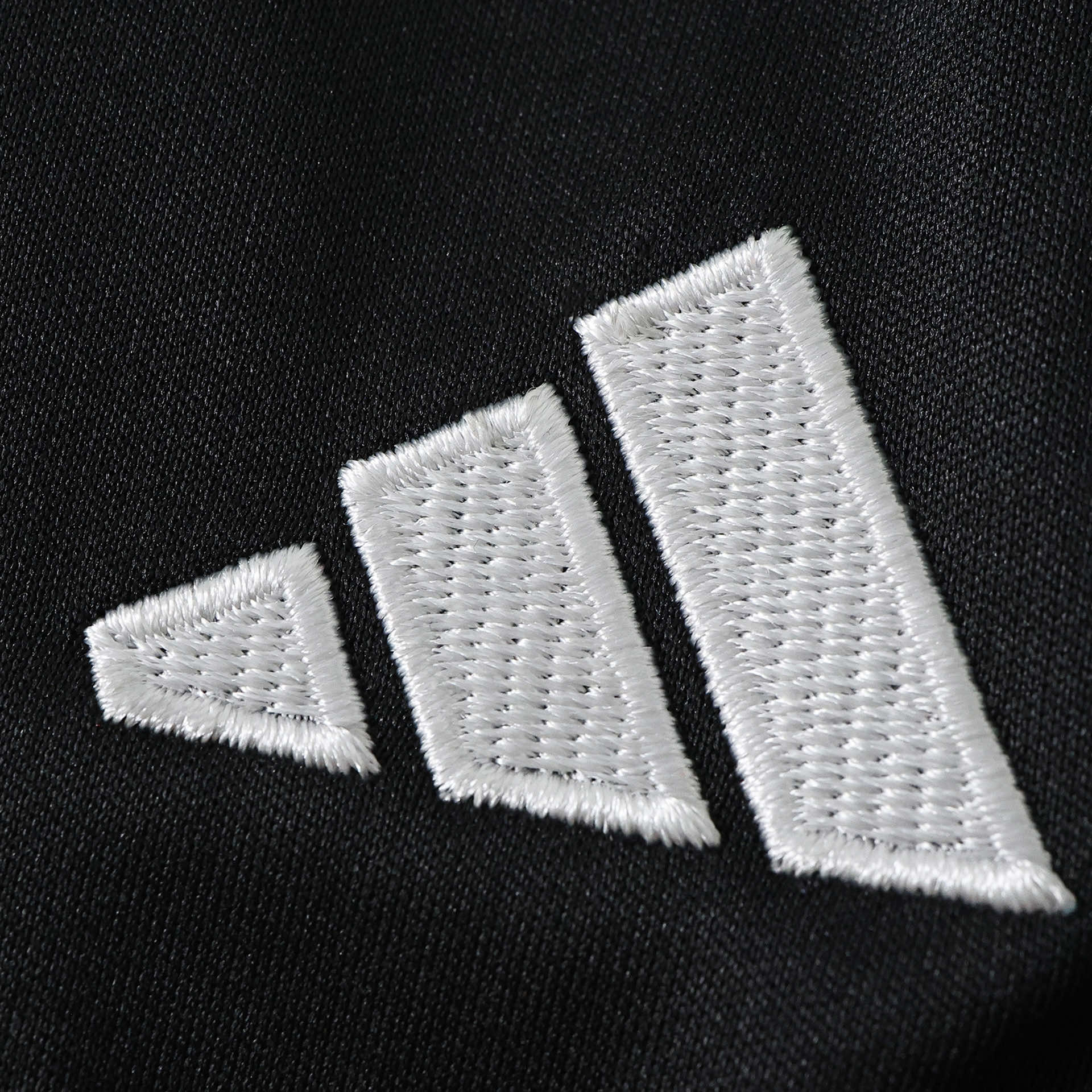 United Home 26/27 Kids Shirt Kit