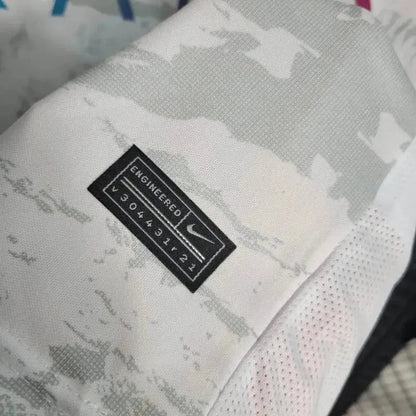 Third 23/24 Men’s Shirt
