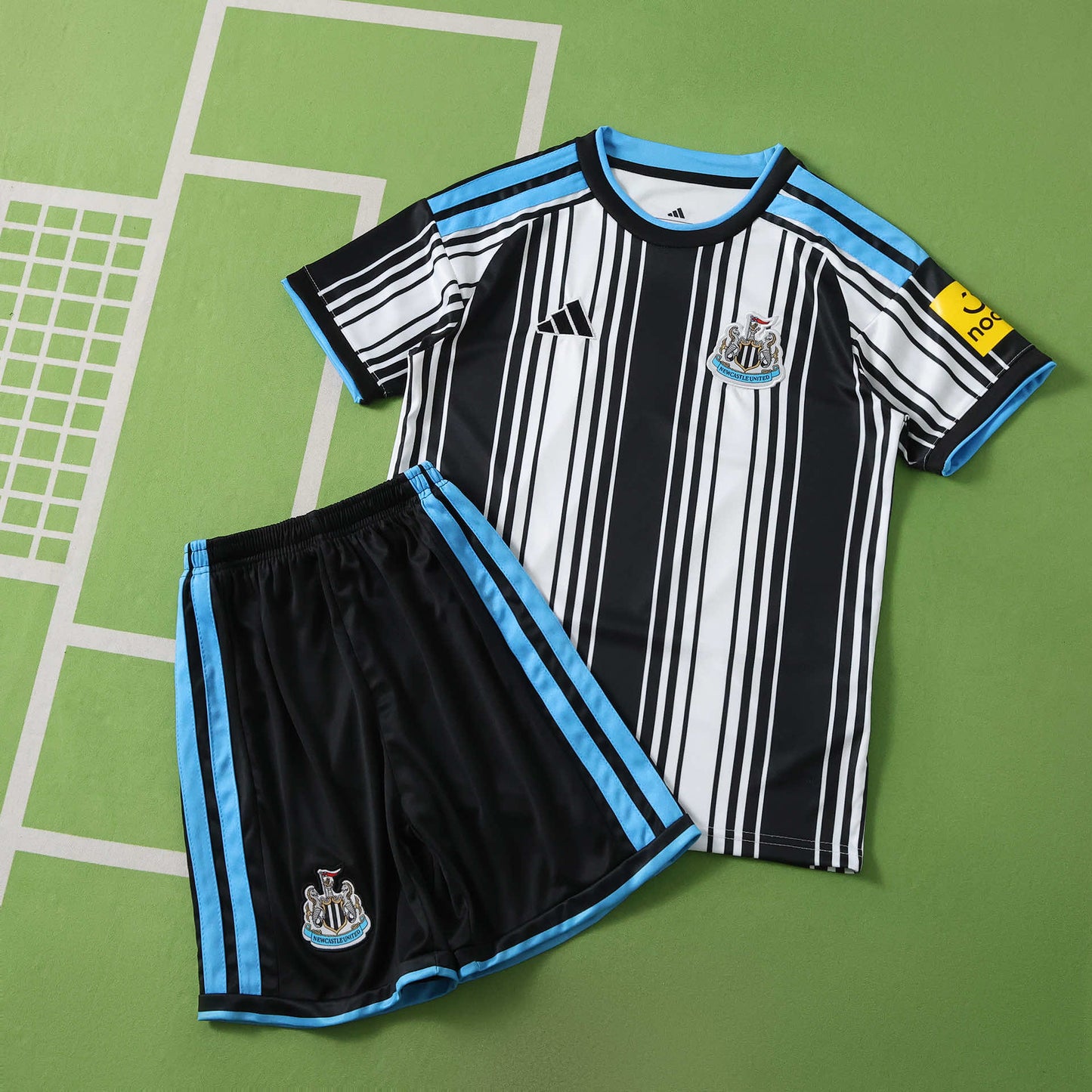United Home 26/27 Kids Shirt Kit