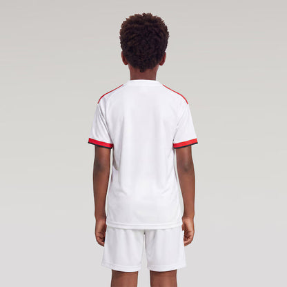 Away 2027 Kids Kit