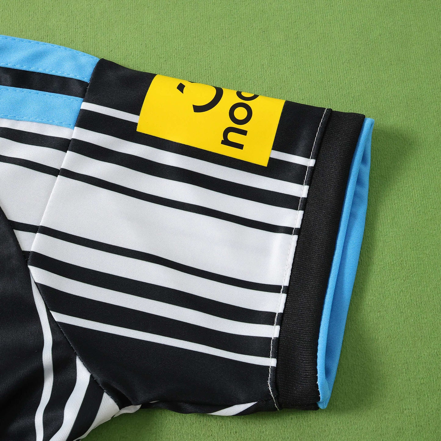 United Home 26/27 Kids Shirt Kit
