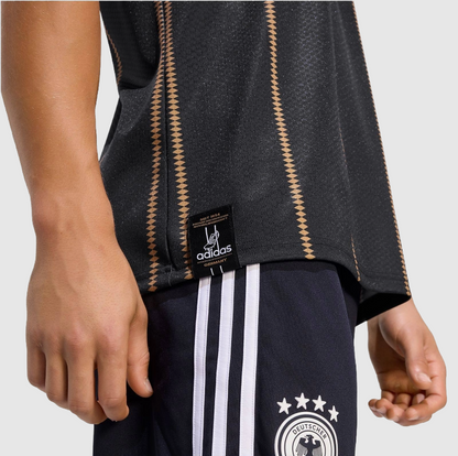 Third 26/27 Men’s Shirt